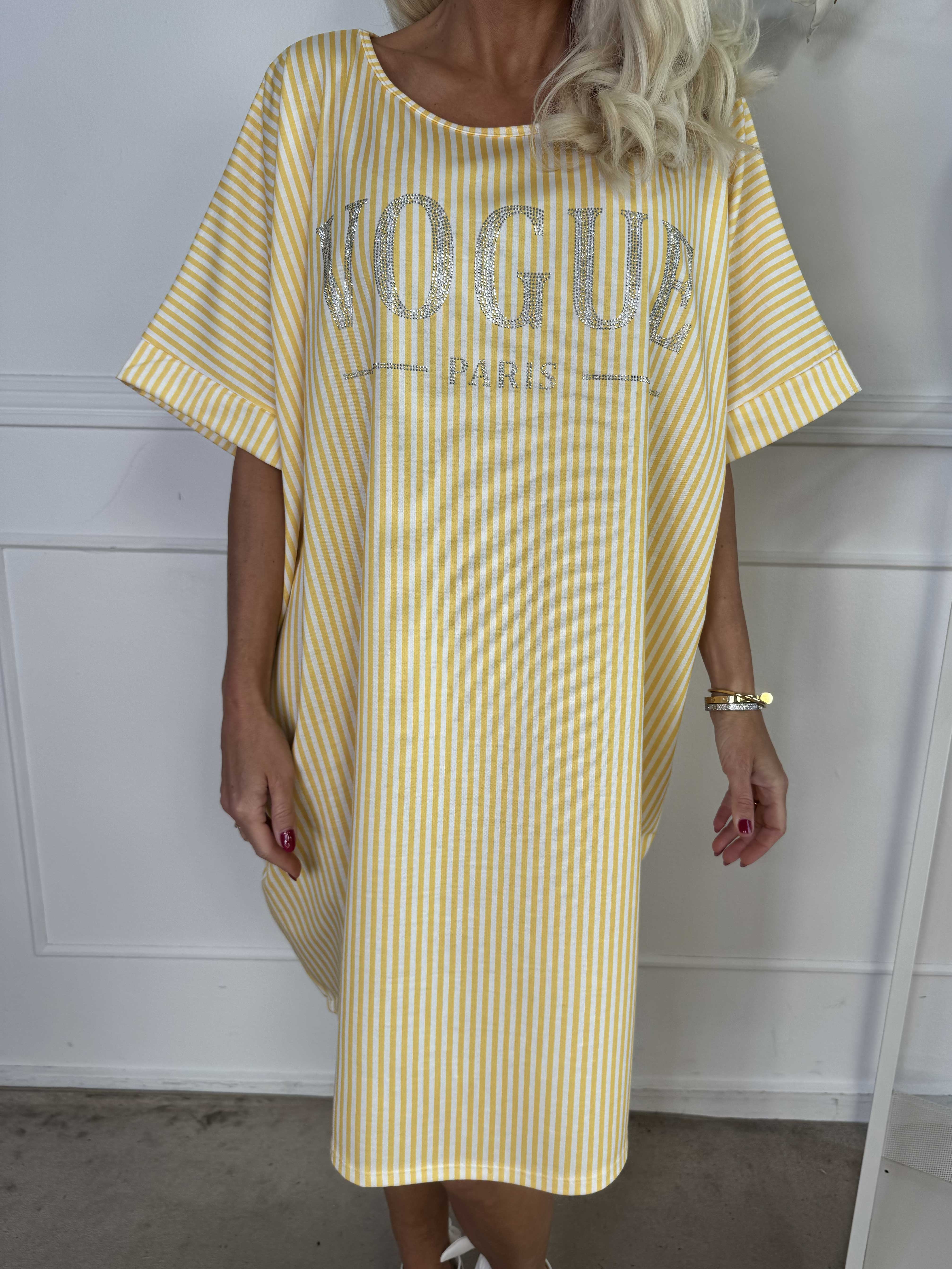 Mintu Stripe Dress - Mjuk randig klänning i bomull med similisten